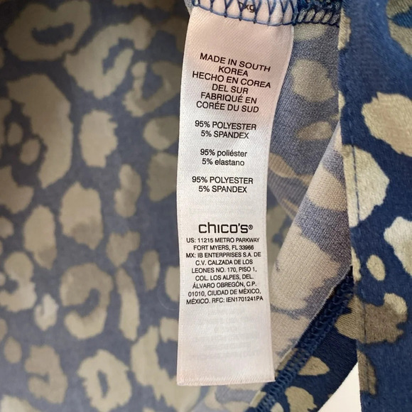 Chico’s Size 2 Green Blue Leopard Print Animal Print Tie Blouse Chicos Large - Picture 8 of 12